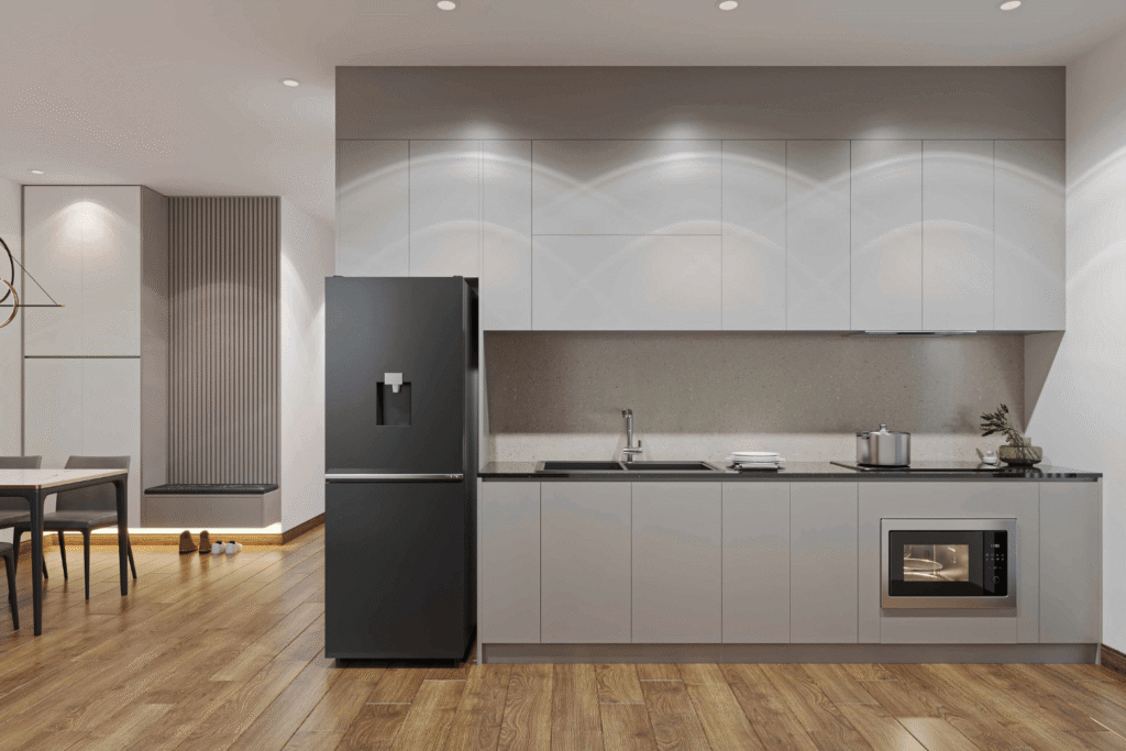 Khu vực bếp sử dụng tông màu sáng kết hợp mặt đá tạo cảm giác sạch sẽ